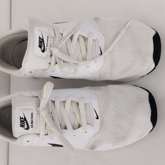 Nike air max tavas womens sneakers size 7.5 - Picture 15 of 16